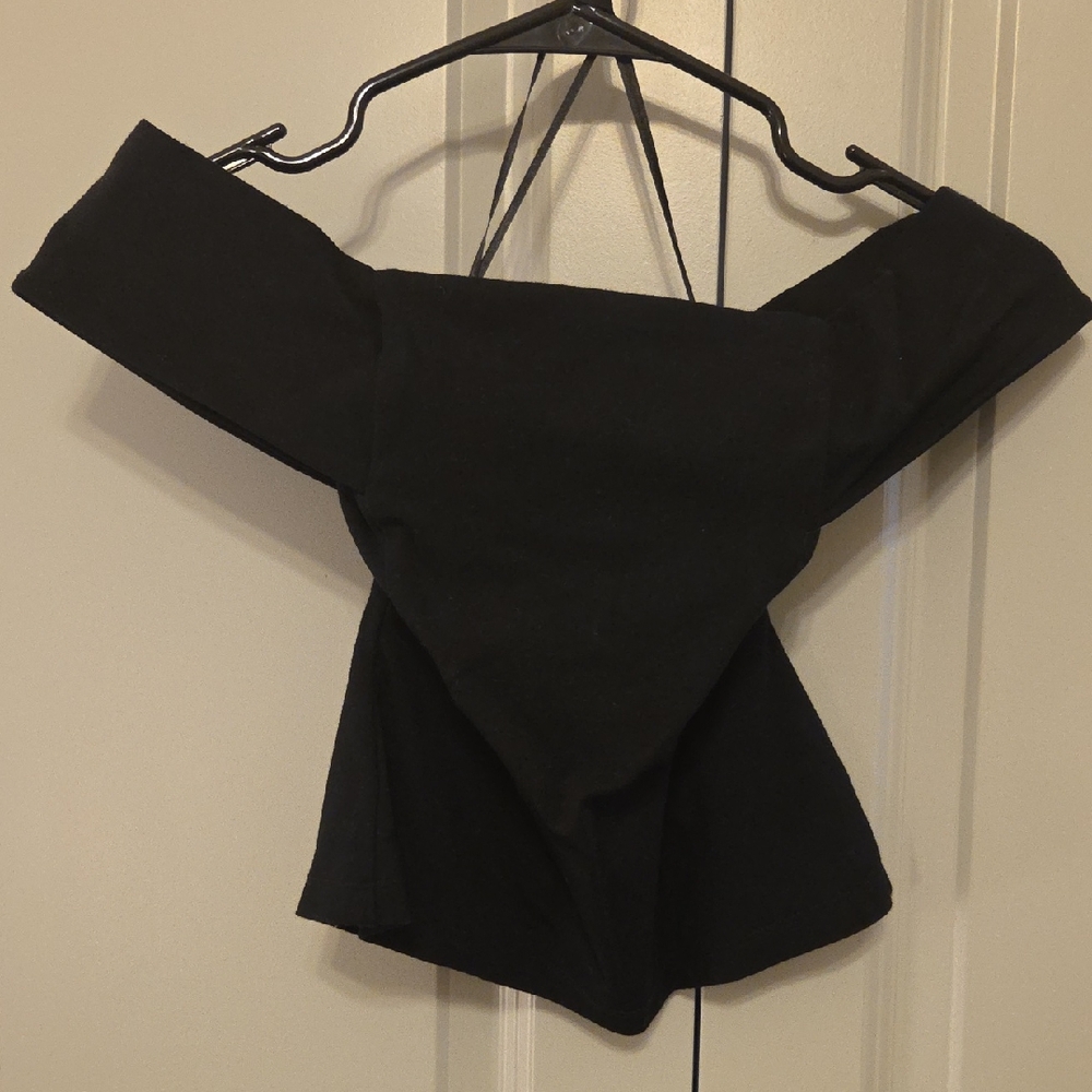Deletta Elegant Black Garment